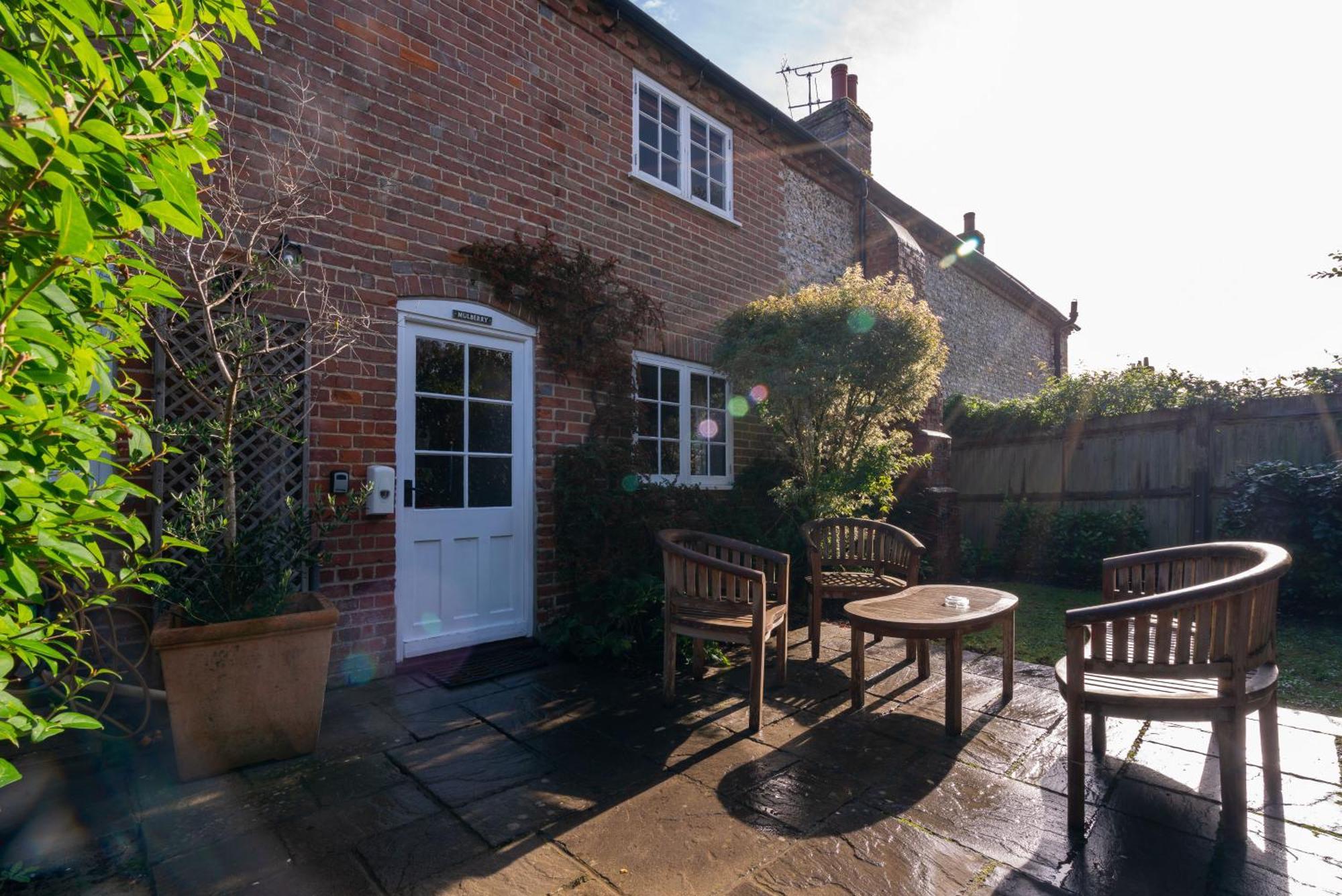 The Royal Oak Inn Chichester Exterior foto